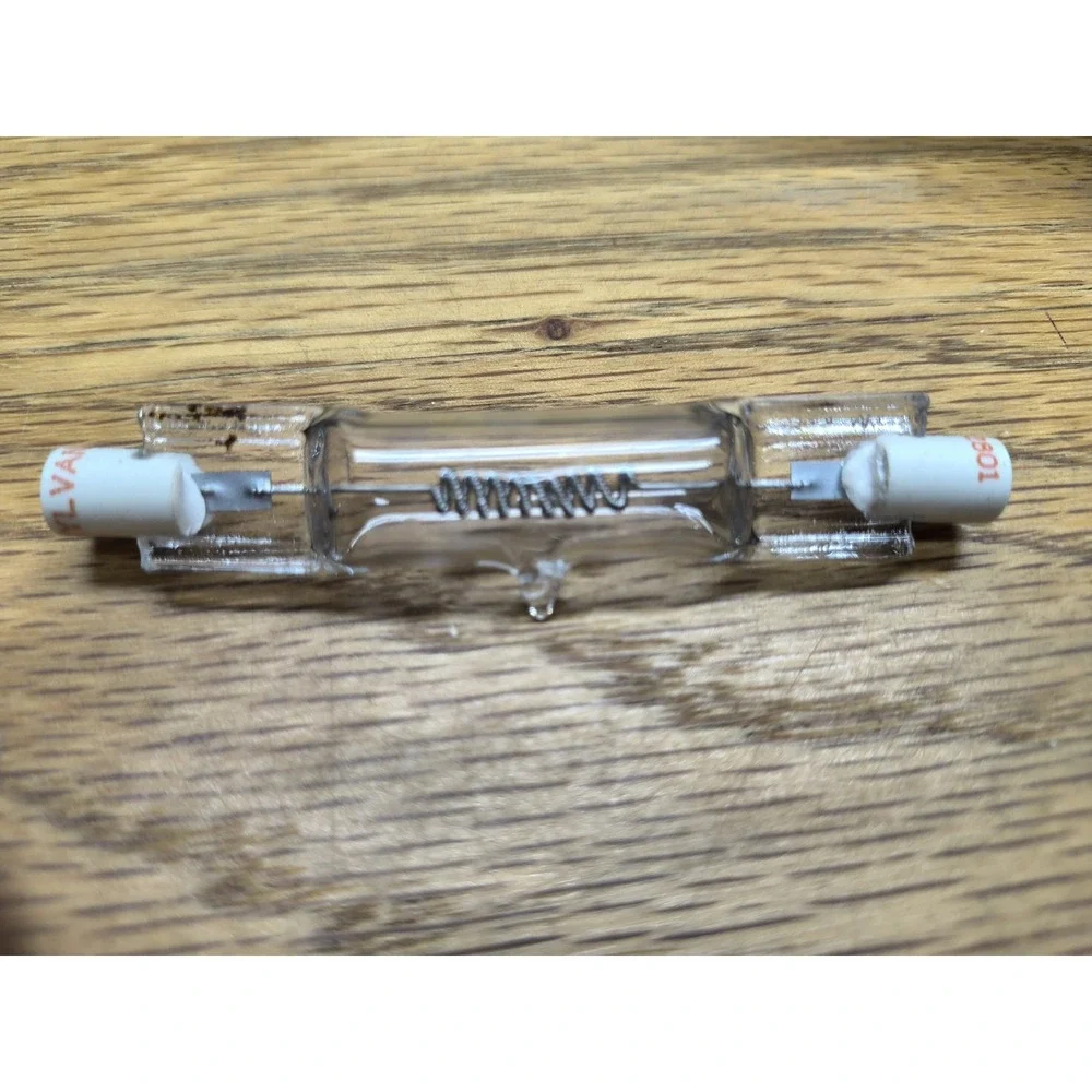 General Electric‎ GE V-Line 120V 650 Watt Projection DWY Light Bulb